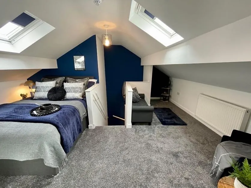 Boutique 5 Bed Home On Birdwell Road - Free Parking Sheffield 0*,