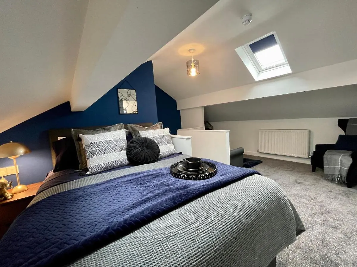 Boutique 5 Bed Home On Birdwell Road - Free Parking Sheffield 0*,