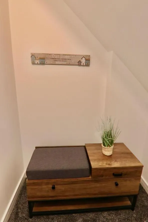 Boutique 5 Bed Home On Birdwell Road - Free Parking Sheffield 0*,  Regno Unito