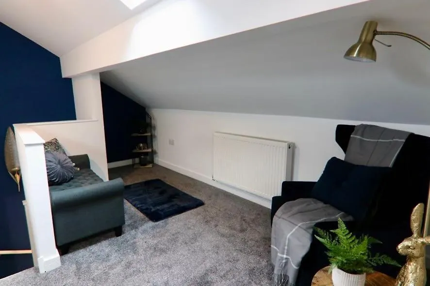 Boutique 5 Bed Home On Birdwell Road - Free Parking Sheffield Affittacamere