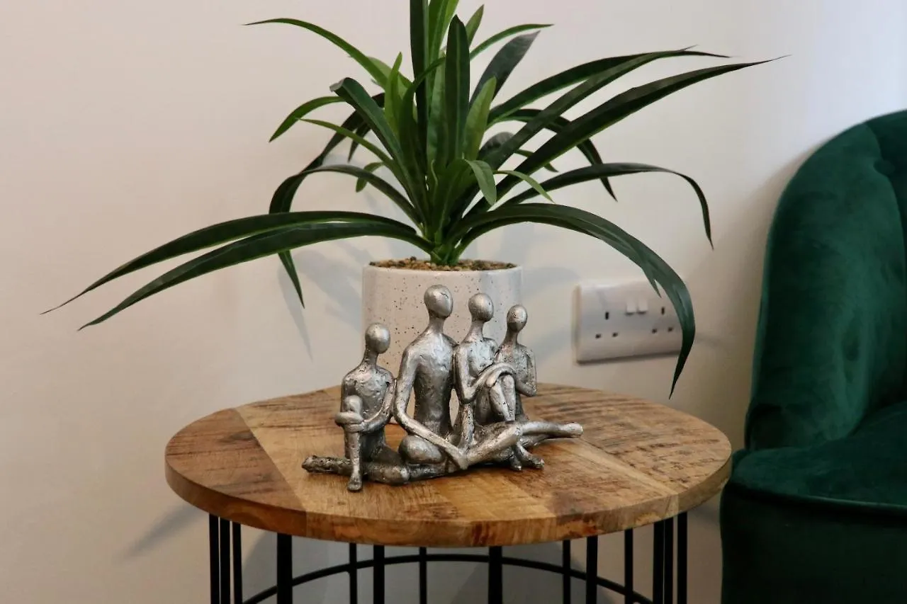 Boutique 5 Bed Home On Birdwell Road - Free Parking Σέφιλντ