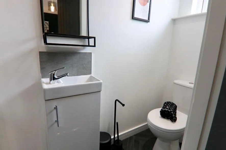 Boutique 5 Bed Home On Birdwell Road - Free Parking Σέφιλντ Πανσιόν